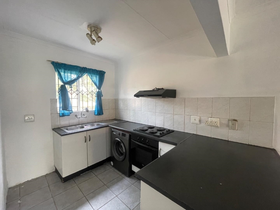 2 Bedroom Property for Sale in Weltevreden Park Gauteng