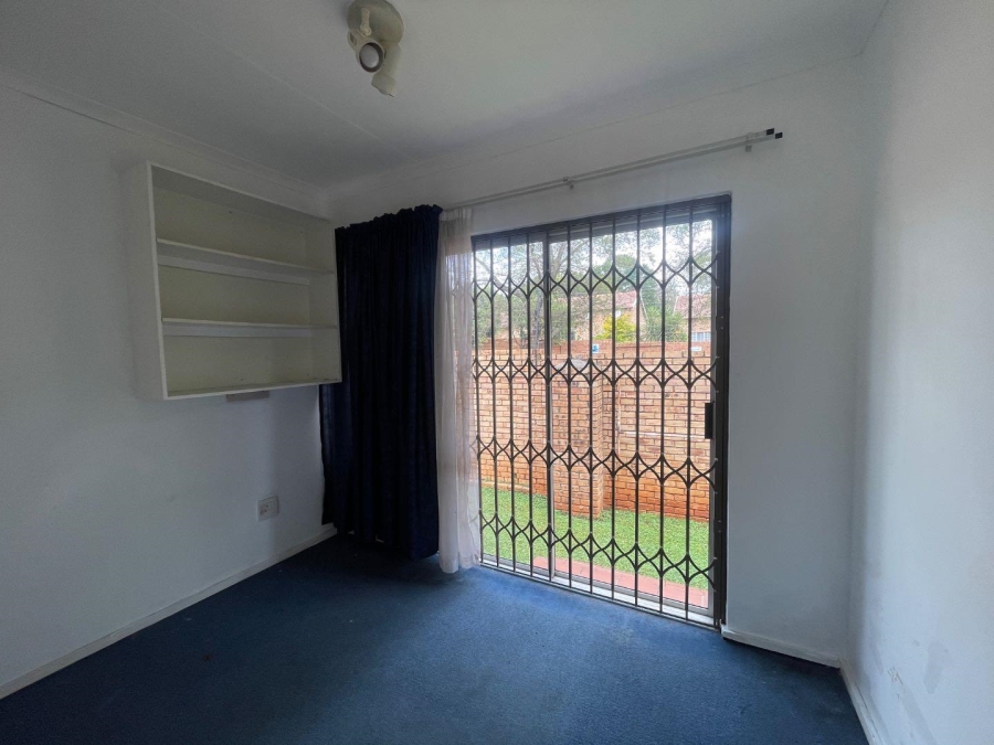 2 Bedroom Property for Sale in Weltevreden Park Gauteng