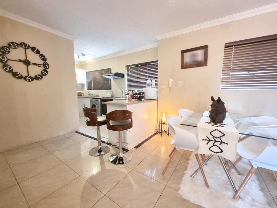 2 Bedroom Property for Sale in Radiokop Gauteng