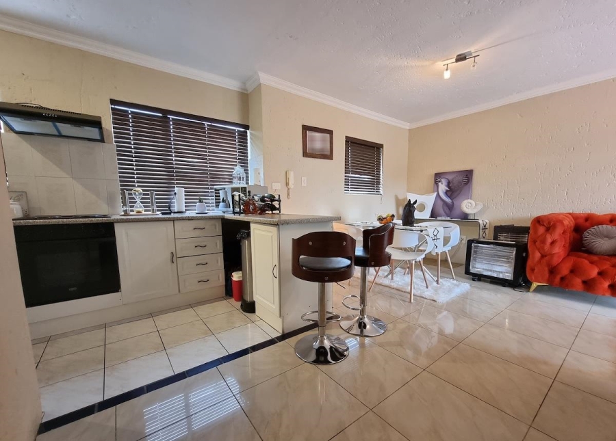 2 Bedroom Property for Sale in Radiokop Gauteng