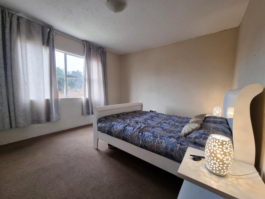 2 Bedroom Property for Sale in Radiokop Gauteng