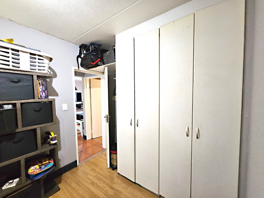 2 Bedroom Property for Sale in Radiokop Gauteng