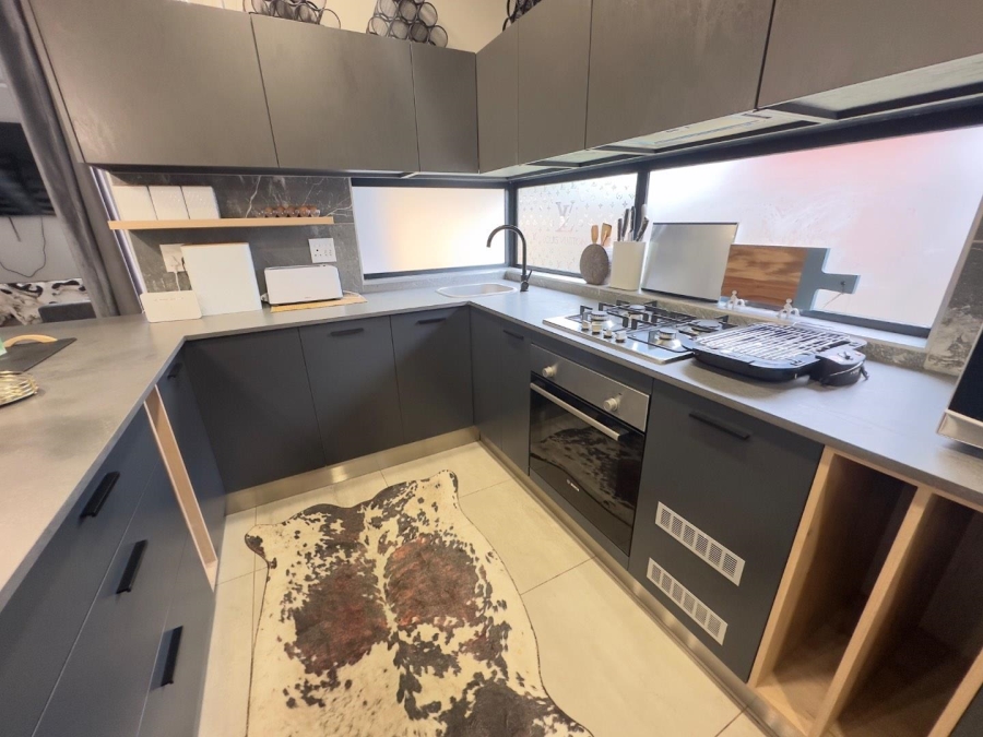 4 Bedroom Property for Sale in North Riding AH Gauteng