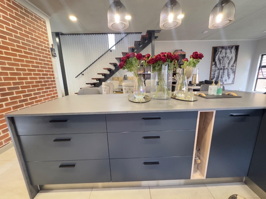 4 Bedroom Property for Sale in North Riding AH Gauteng