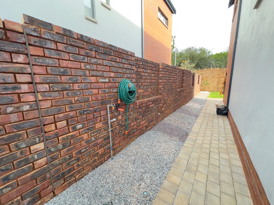 4 Bedroom Property for Sale in North Riding AH Gauteng