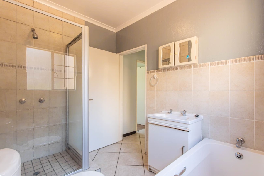 To Let 2 Bedroom Property for Rent in Wilgeheuwel Gauteng