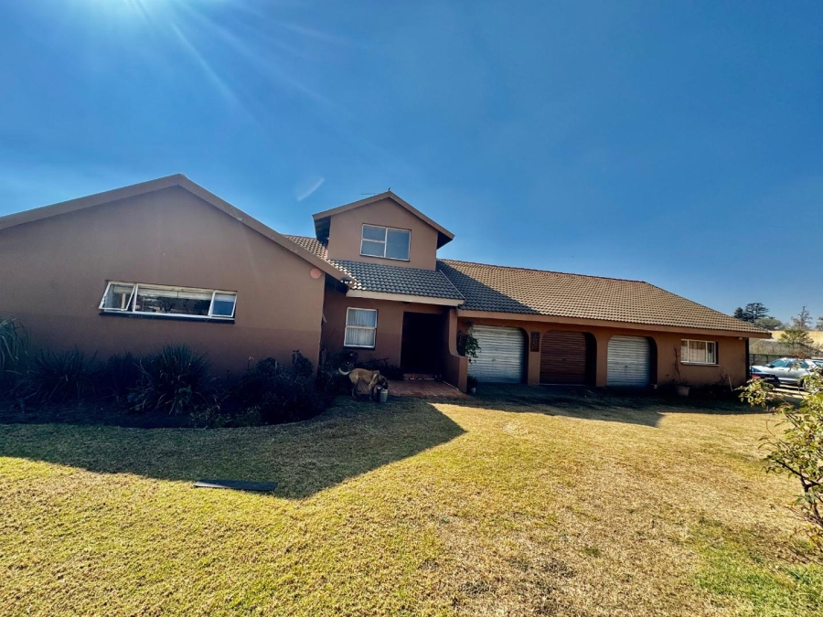 4 Bedroom Property for Sale in Bredell Gauteng