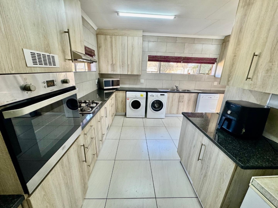 4 Bedroom Property for Sale in Bredell Gauteng