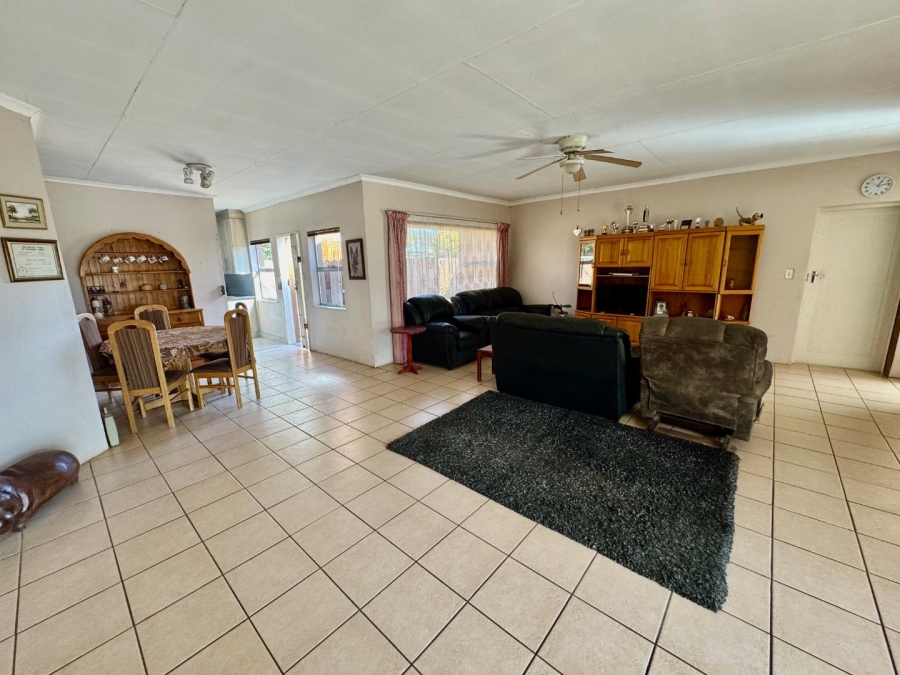 4 Bedroom Property for Sale in Bredell Gauteng