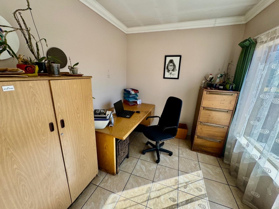 4 Bedroom Property for Sale in Bredell Gauteng