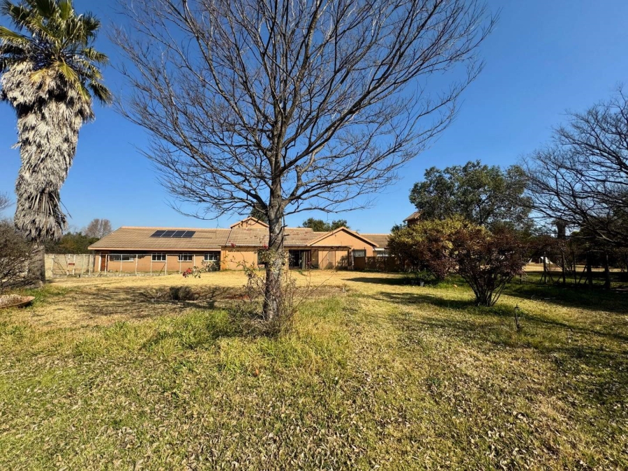 4 Bedroom Property for Sale in Bredell Gauteng