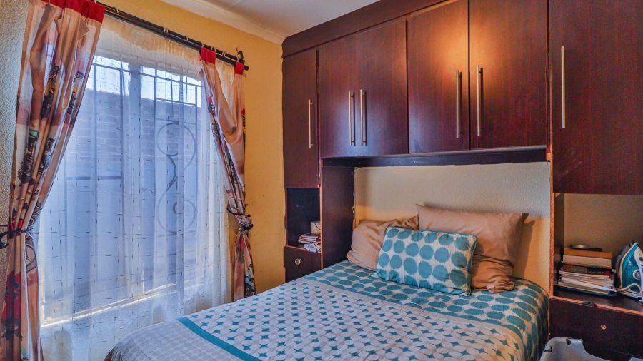 4 Bedroom Property for Sale in Rosslyn Gauteng