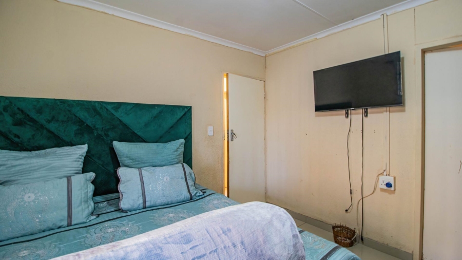 4 Bedroom Property for Sale in Rosslyn Gauteng