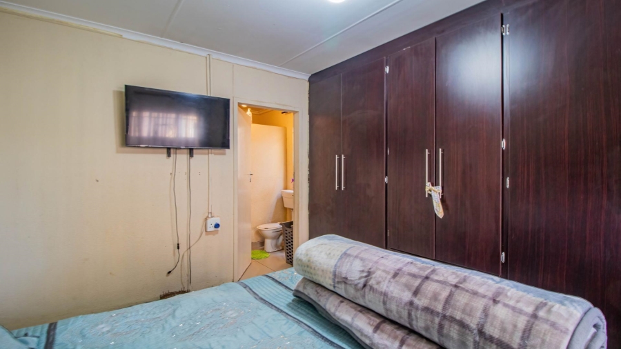 4 Bedroom Property for Sale in Rosslyn Gauteng