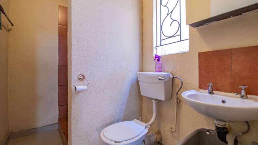 4 Bedroom Property for Sale in Rosslyn Gauteng