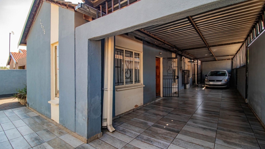 4 Bedroom Property for Sale in Rosslyn Gauteng