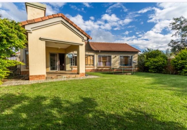3 Bedroom Property for Sale in Equestria Gauteng