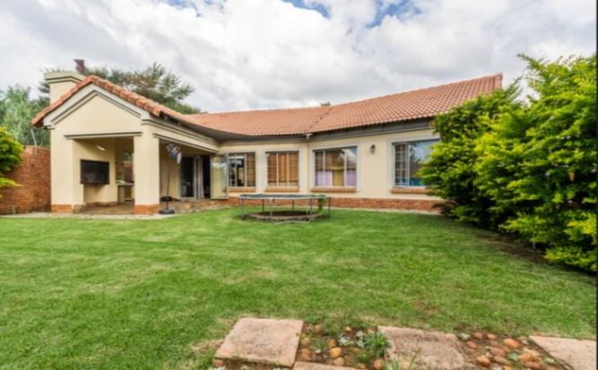 3 Bedroom Property for Sale in Equestria Gauteng