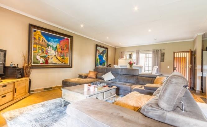 3 Bedroom Property for Sale in Equestria Gauteng