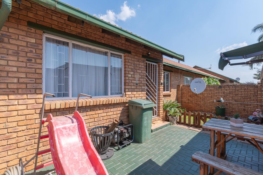 2 Bedroom Property for Sale in Terenure Gauteng