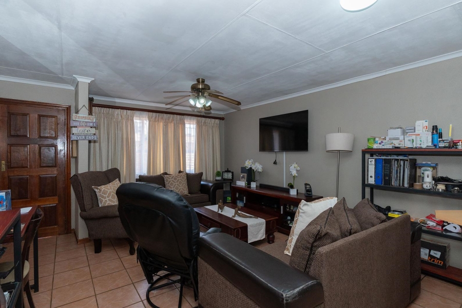 2 Bedroom Property for Sale in Terenure Gauteng