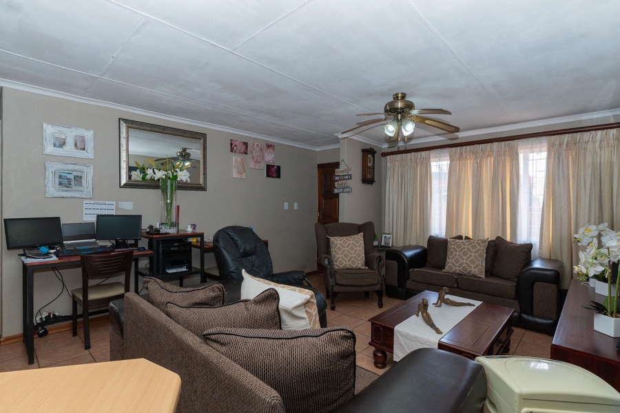 2 Bedroom Property for Sale in Terenure Gauteng