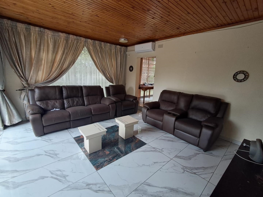 4 Bedroom Property for Sale in Glenvista Gauteng