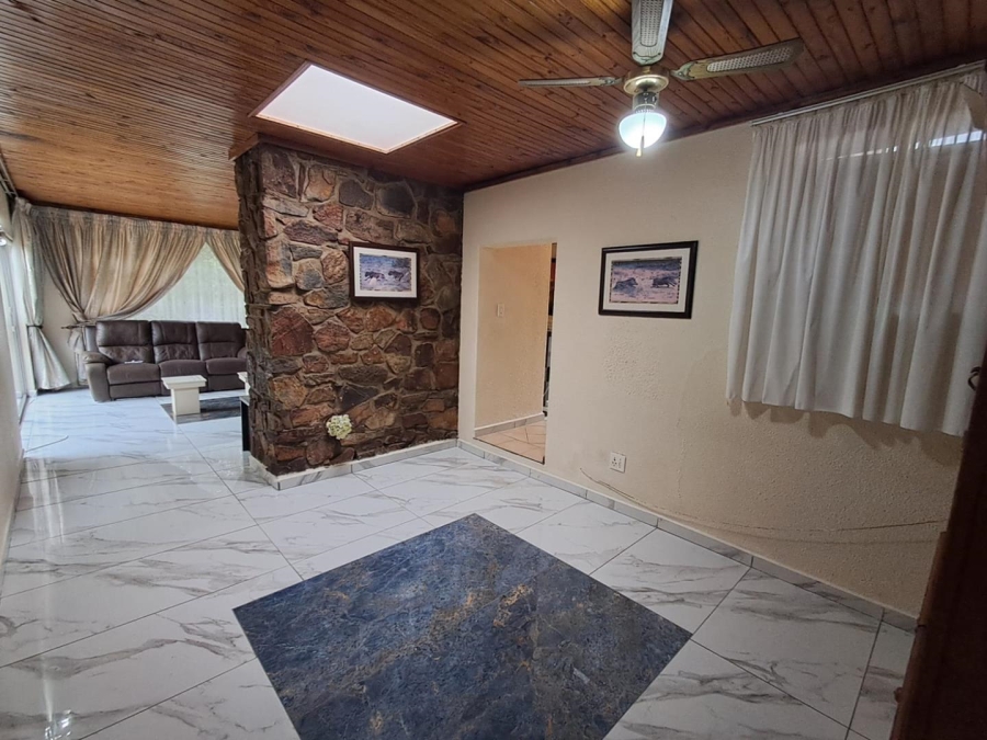 4 Bedroom Property for Sale in Glenvista Gauteng