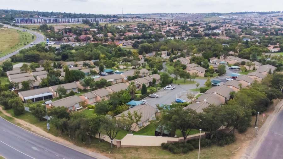 3 Bedroom Property for Sale in Country View Gauteng