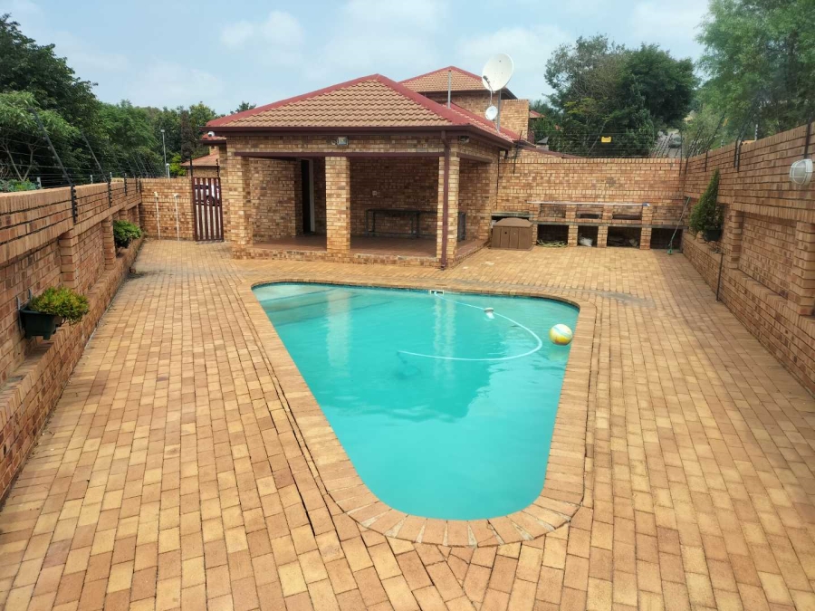 To Let 3 Bedroom Property for Rent in Newlands Gauteng