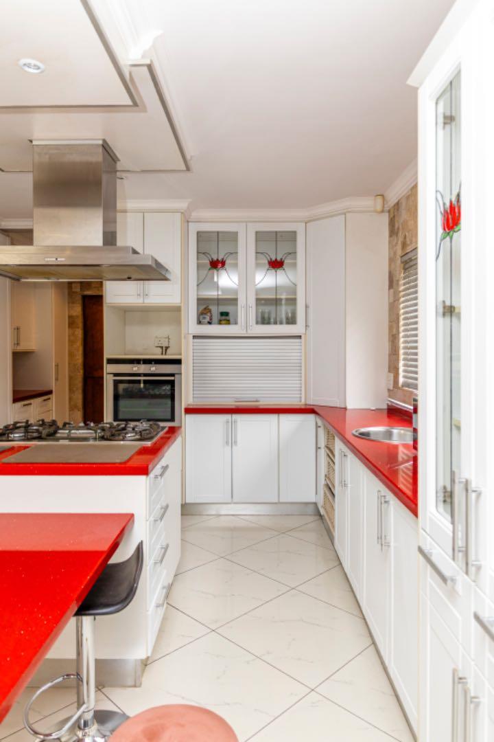 4 Bedroom Property for Sale in Blue Hills Gauteng