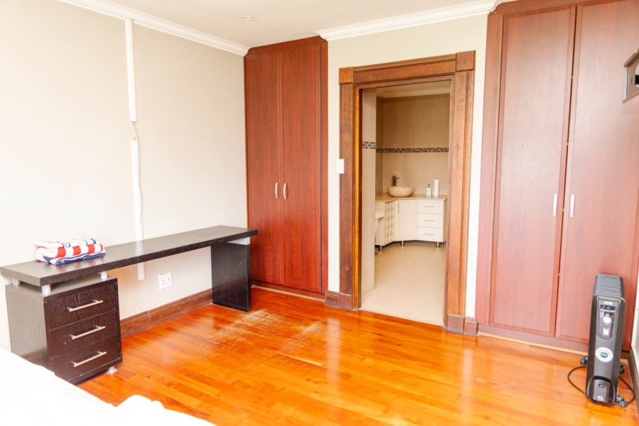 4 Bedroom Property for Sale in Blue Hills Gauteng