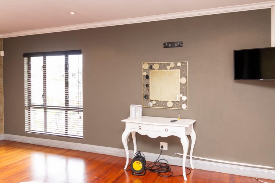 4 Bedroom Property for Sale in Blue Hills Gauteng