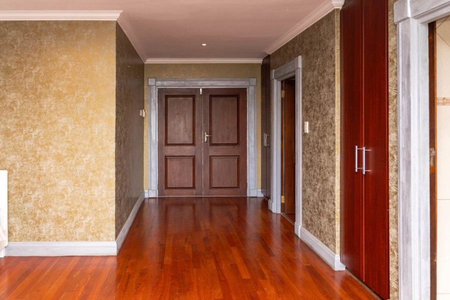 4 Bedroom Property for Sale in Blue Hills Gauteng