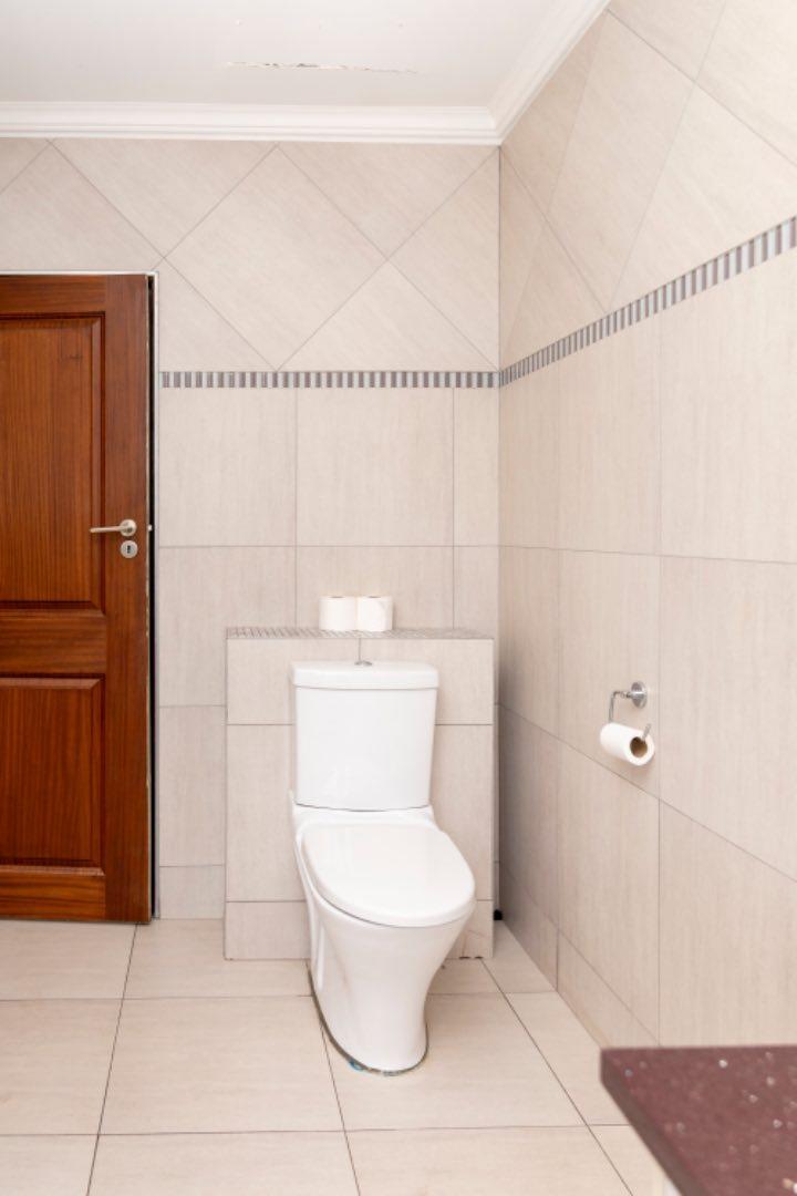4 Bedroom Property for Sale in Blue Hills Gauteng