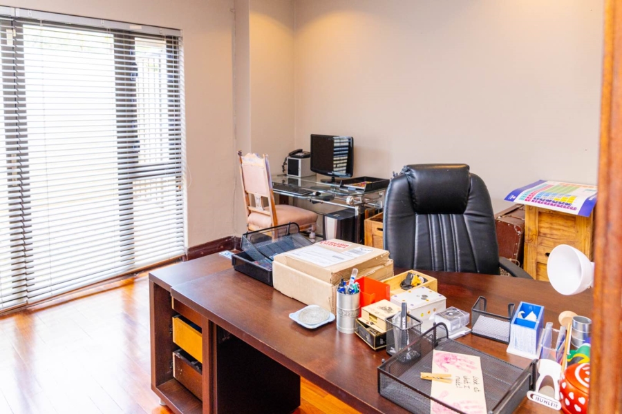 4 Bedroom Property for Sale in Blue Hills Gauteng