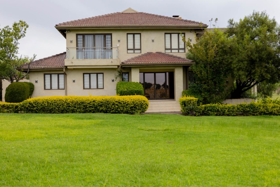 4 Bedroom Property for Sale in Blue Hills Gauteng