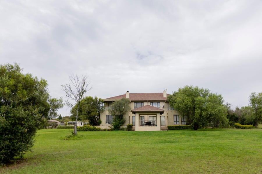 4 Bedroom Property for Sale in Blue Hills Gauteng