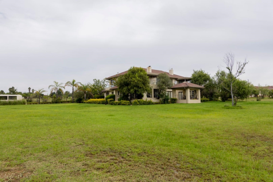 4 Bedroom Property for Sale in Blue Hills Gauteng