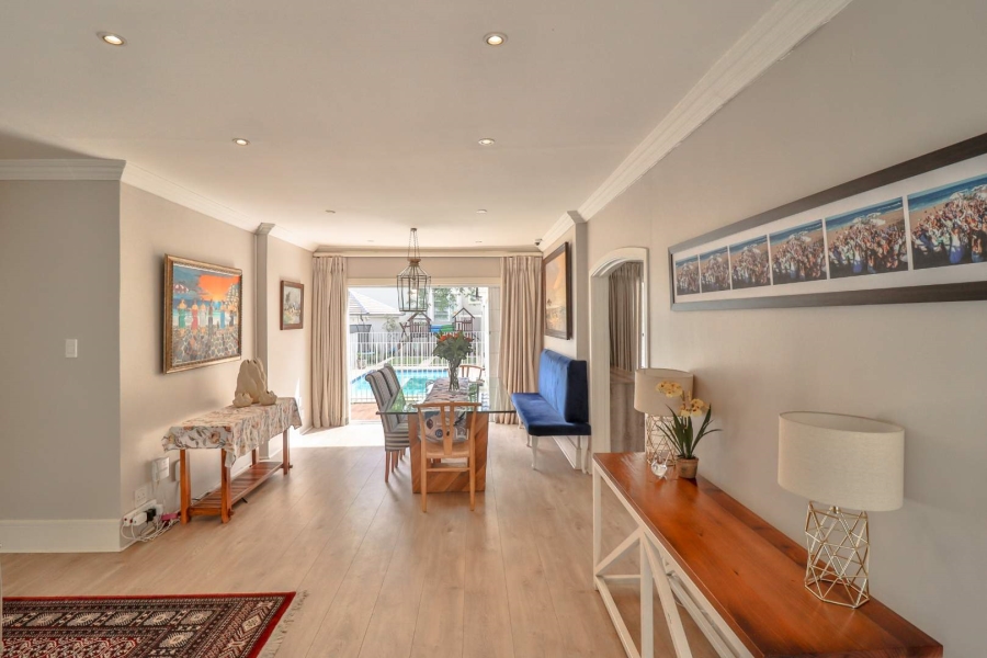 4 Bedroom Property for Sale in Hurlingham Gauteng