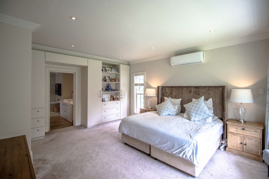 4 Bedroom Property for Sale in Hurlingham Gauteng