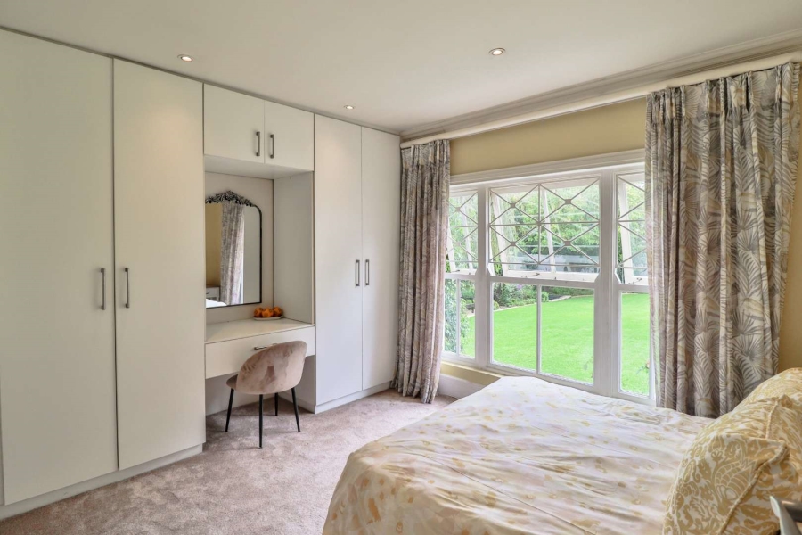 4 Bedroom Property for Sale in Hurlingham Gauteng