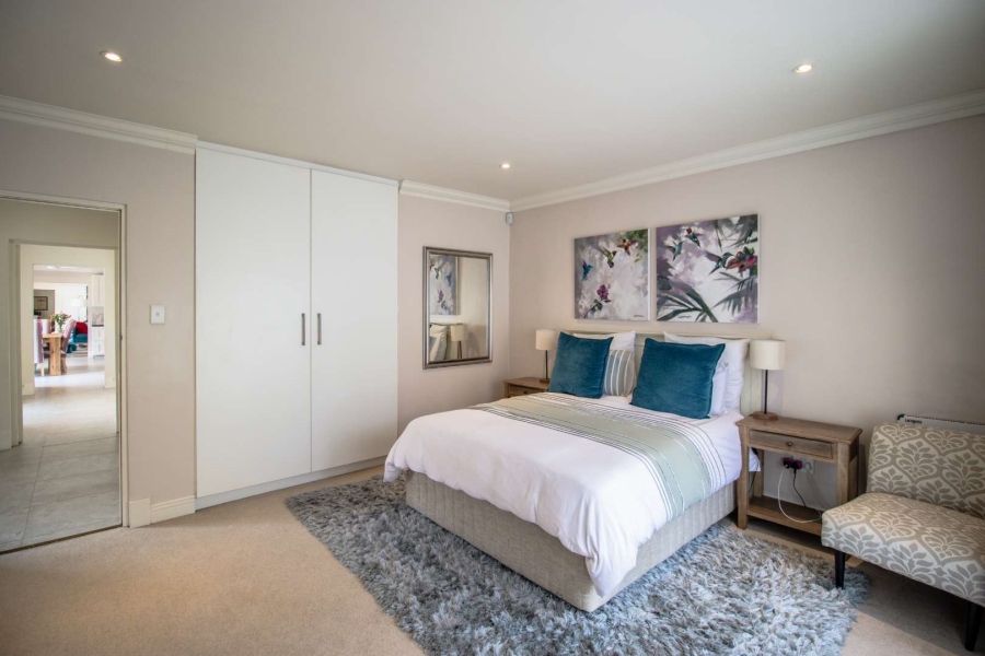 4 Bedroom Property for Sale in Hurlingham Gauteng