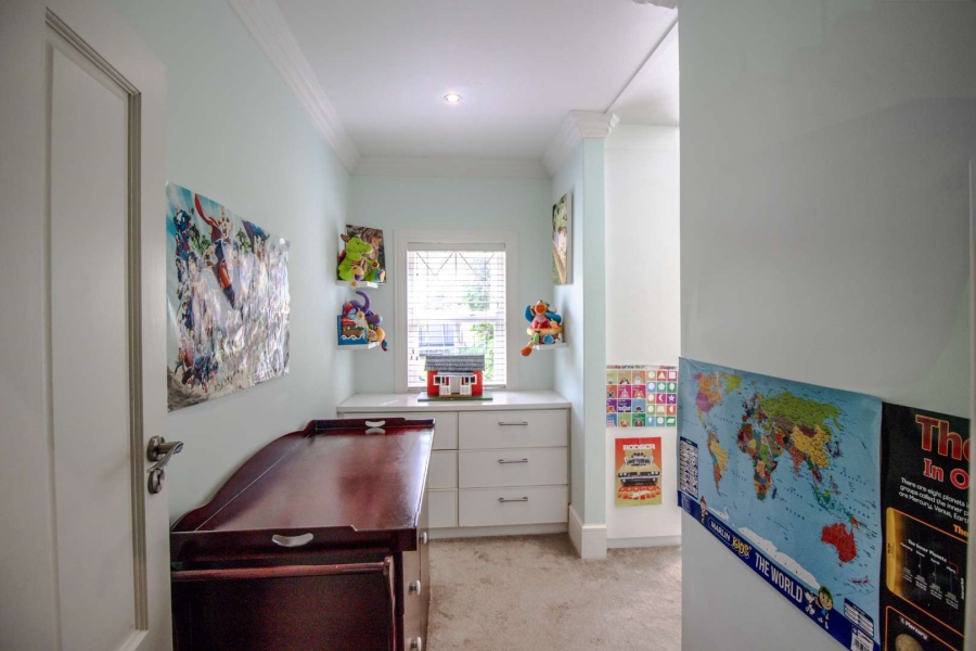 4 Bedroom Property for Sale in Hurlingham Gauteng