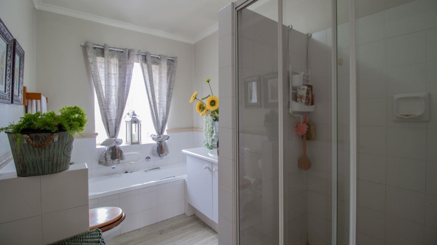 2 Bedroom Property for Sale in Kelland Gauteng