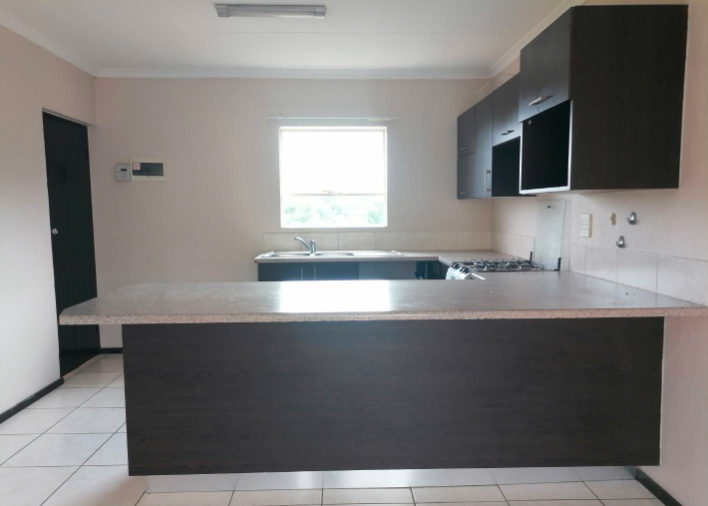 2 Bedroom Property for Sale in Honeydew Gauteng