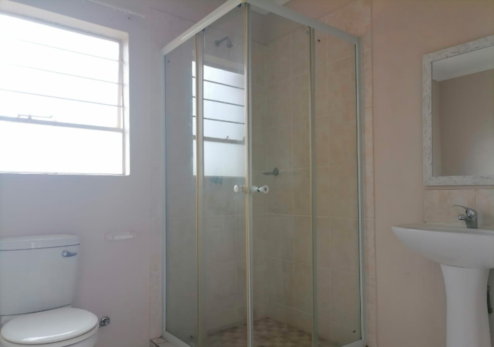 2 Bedroom Property for Sale in Honeydew Gauteng