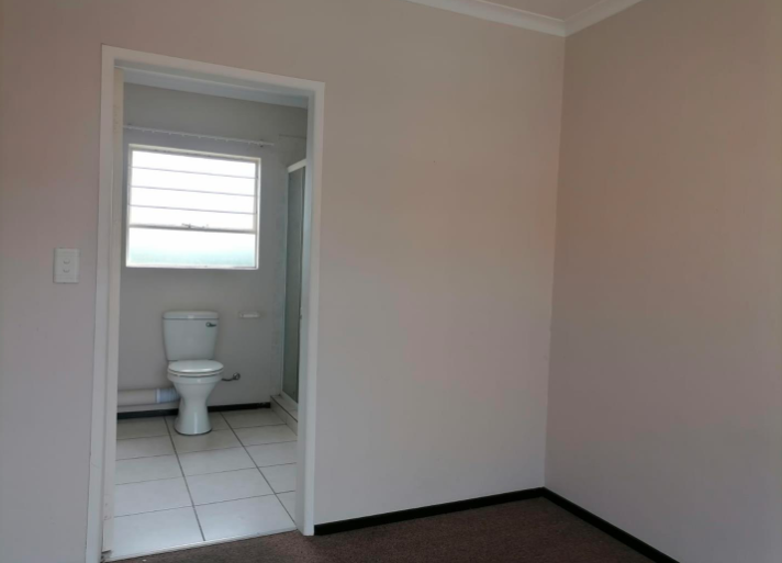 2 Bedroom Property for Sale in Honeydew Gauteng
