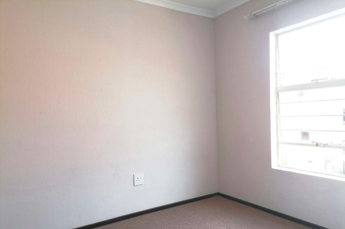 2 Bedroom Property for Sale in Honeydew Gauteng