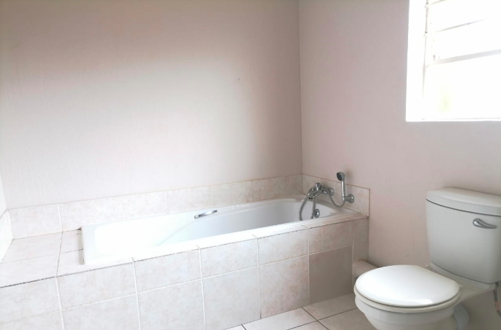 2 Bedroom Property for Sale in Honeydew Gauteng